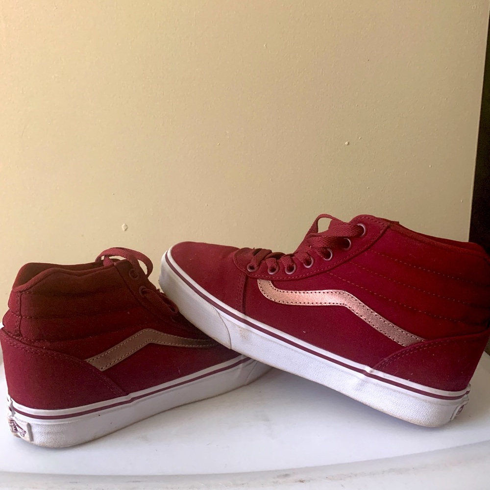 Vans high tops women’s size 8-worn twice